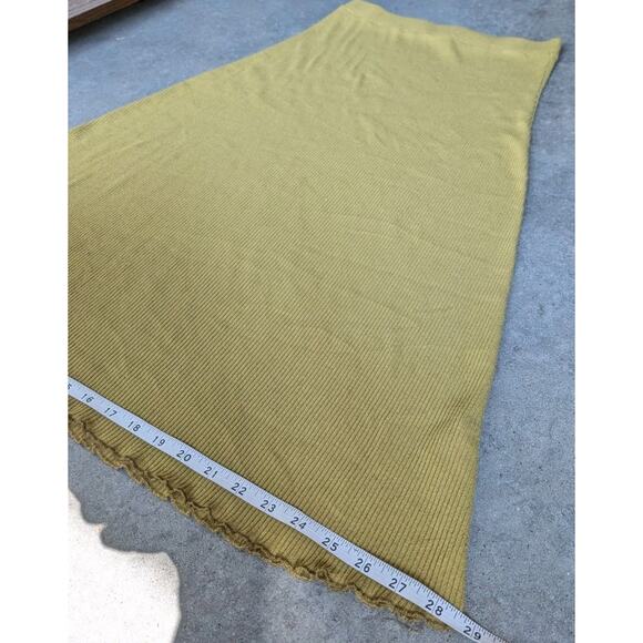 FP Beach Sweater Set Olive Skirt FREE PEOPLE Size Medium UO Ruffle Lagenlook Y2K - Picture 11 of 12